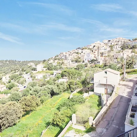 Studio Standing - Village Lumio