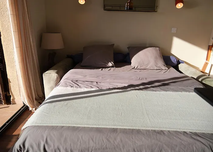 Standing - Village * Лумио