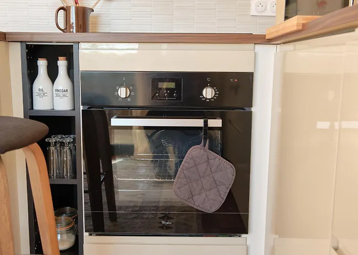 Standing - Village 아파트